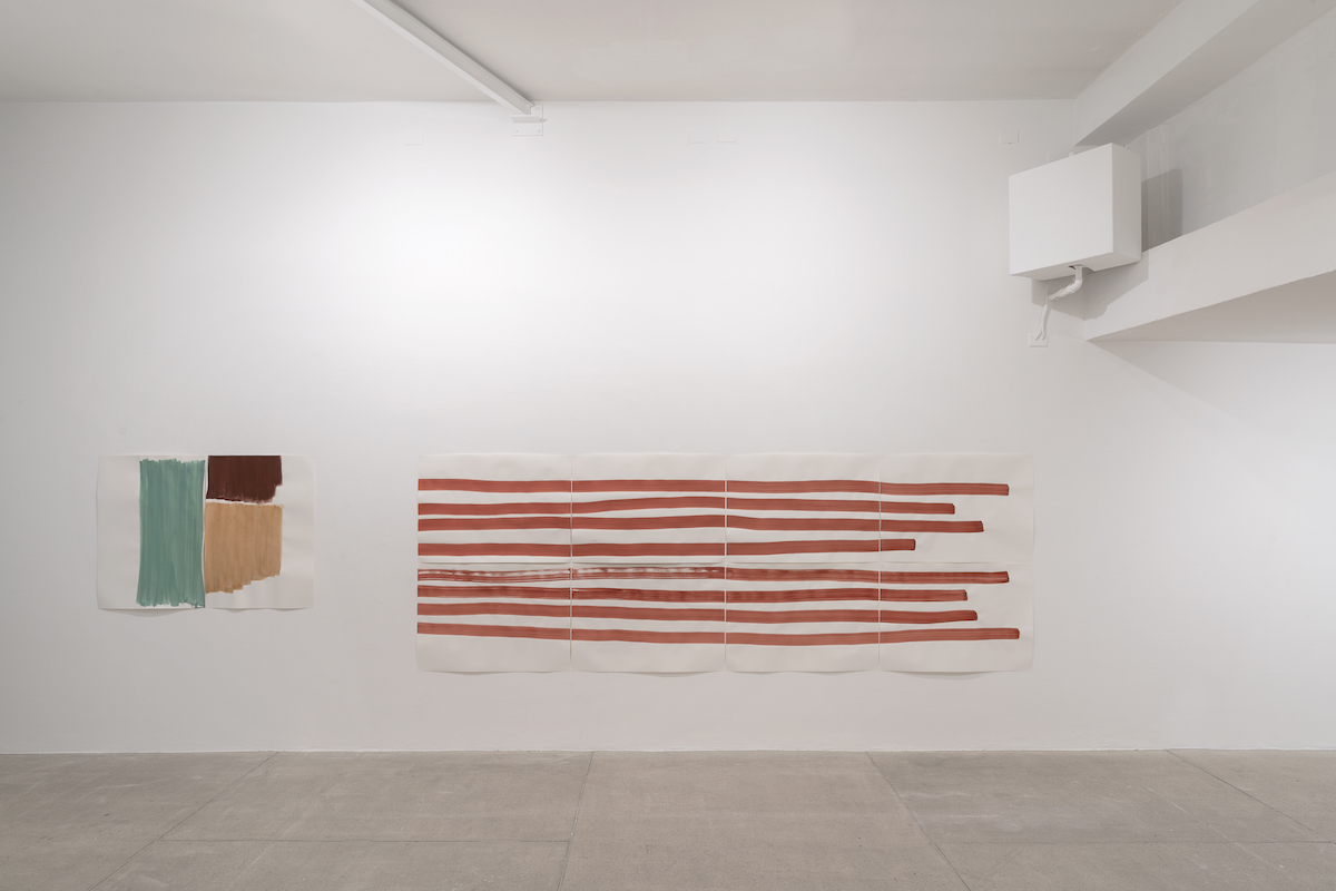 Silvia Bächli, verso, 2021, Installation view at Galleria Raffaella Cortese, ph. Lorenzo Palmieri